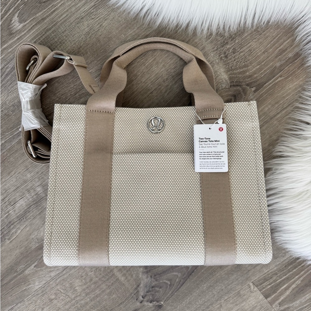 🍋 Lululemon Two-Tone Canvas Mini Tote Bag 4.5L- Mojave Tan/Light Ivory